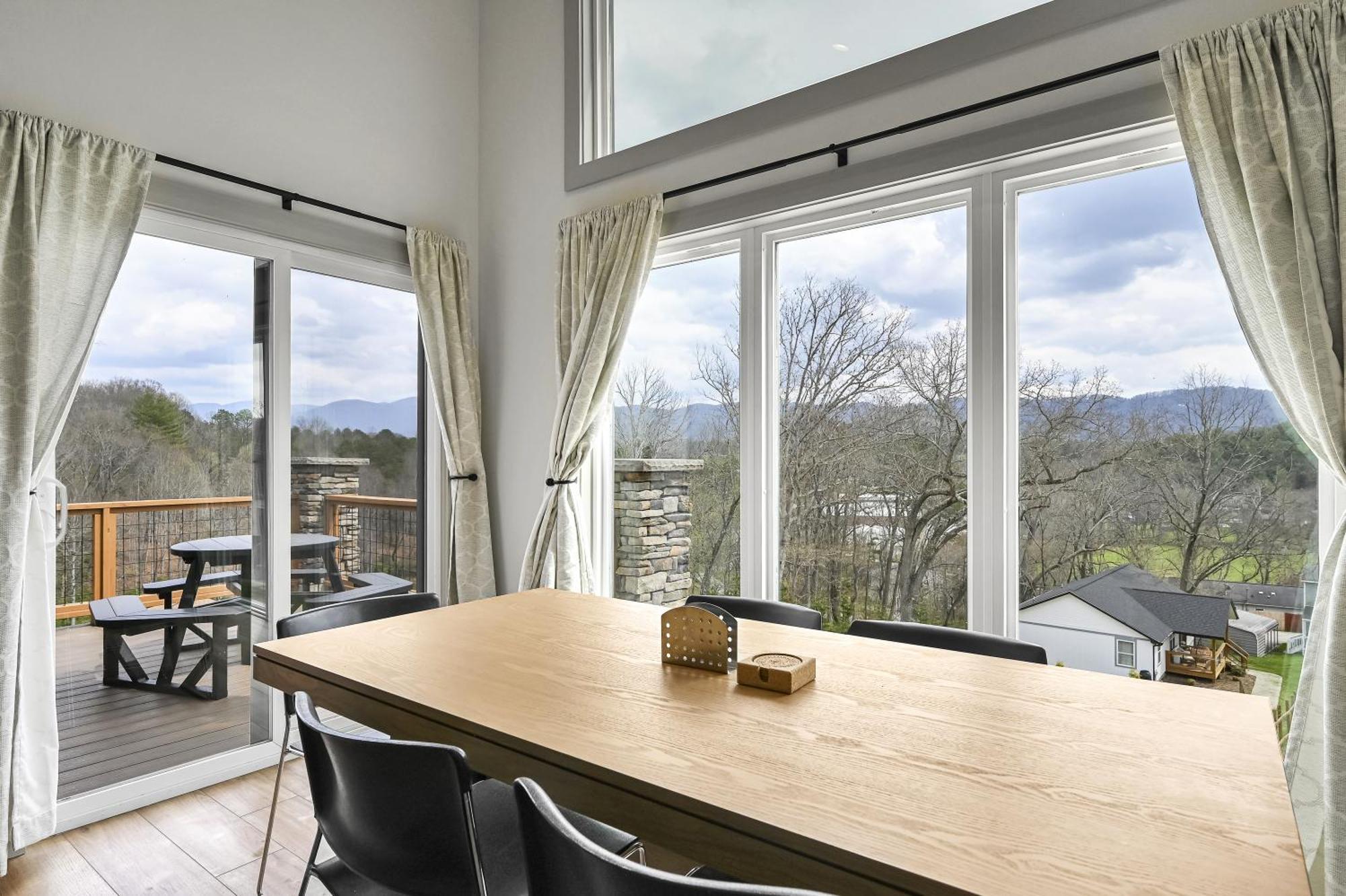 Mon Tresor, Modern Mountain Views With Deck Villa Weaverville Buitenkant foto